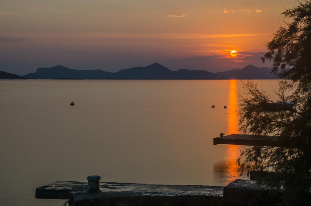 Sunset Apartments スラノ エクステリア 写真