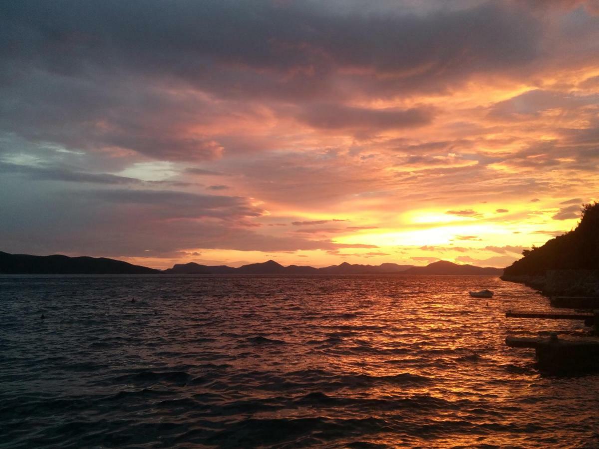 Sunset Apartments スラノ エクステリア 写真